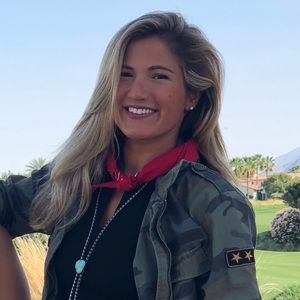 Meet your Posher, Courtney